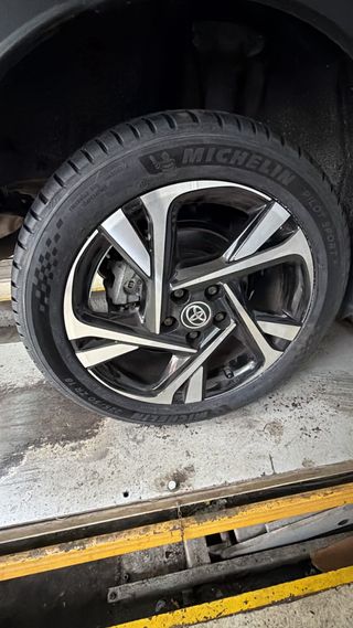 Toyota C-HR 2023