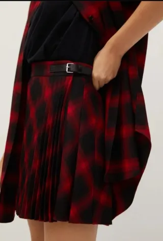 Falda Mini Mango cuadros regalo corbata