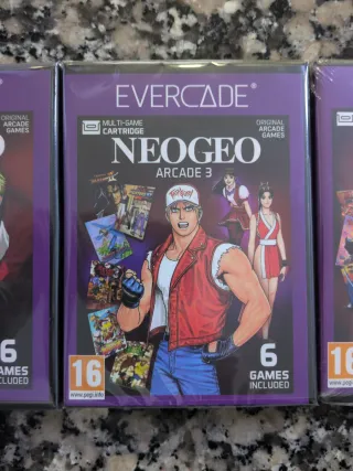 NEOGEO Super Pocket Edición Evercade + Cartuchos