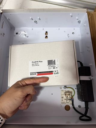 Kit RISCO ProSYS Plus con Fuente Grado 3