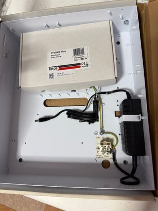 Kit RISCO ProSYS Plus con Fuente Grado 3