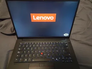 Lenovo Thinkpad P14s Gen 5 Ultra 7 165h + 32GB RAM