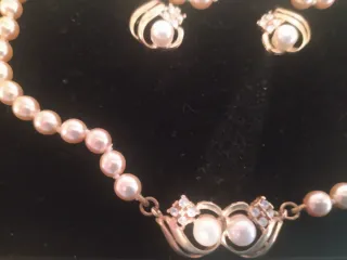 Conjunto collar y pendientes perlas