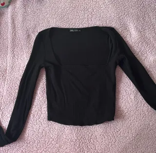 Top Zara Negro Manga Larga Cuello Cuadrado