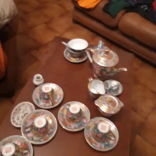 Set Tazzine Porcellana Oro Floreale