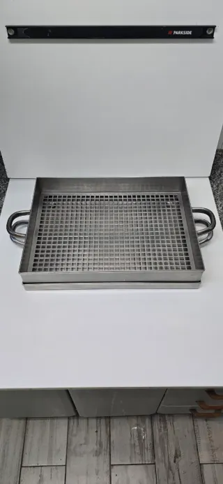 Bandeja metálica Parkside con asas