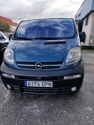 Opel Vivaro 2.5 DCI 2006