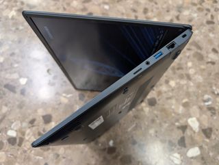 Portátil Toshiba i3 256GB 8GB RAM W11 SIN USO