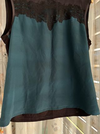 Blusa Cortefiel con encaje