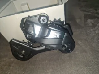 Cambio Shimano Deore XT RD-M8250-SGS 12v