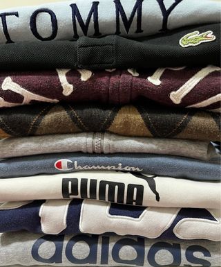 Chilogrammo di abbigliamento vario