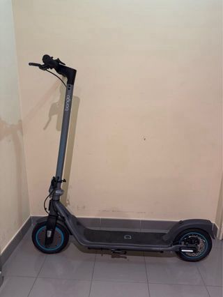 Patinete eléctrico Bongo SEMI NUEVO.