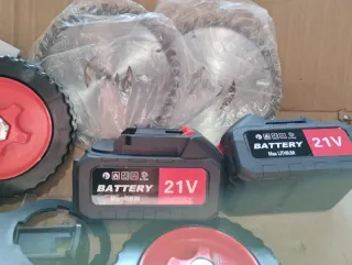 Desbrozadora con 2 baterías