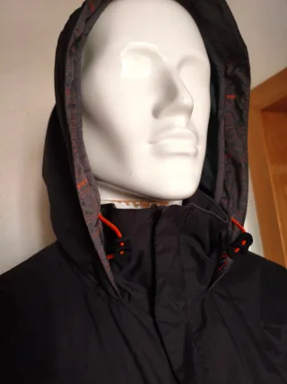 Chaqueta Lafuma Negra con Capucha