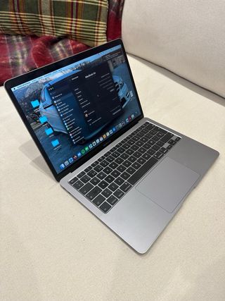 MacBook Air 13 2020 - 80 ciclos de carga