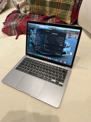 MacBook Air 13 2020 - 80 ciclos de carga