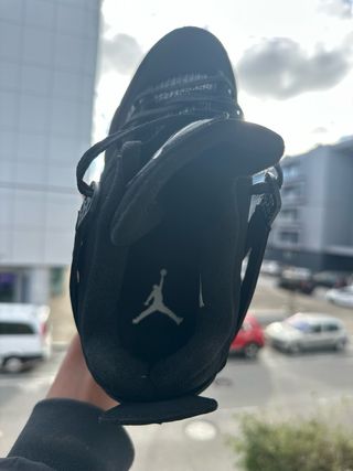 Jordan 4 Black Cat