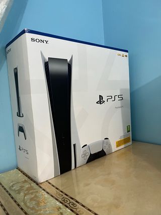 PS5 Disco + Mando + FIFA 23 + Caja Original