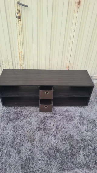 Mueble bajo TV salón madera y tela