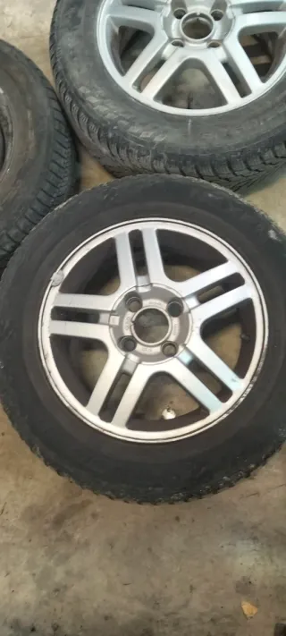 Llantas con Neumáticos invierno Ford