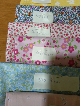 Retales de tela estampada