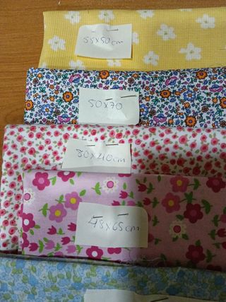 Retales de tela estampada