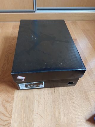 Sneakers Jordan 4 Black Cat Taglia 44