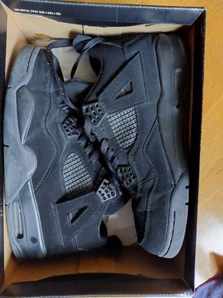 Sneakers Jordan 4 Black Cat Taglia 44