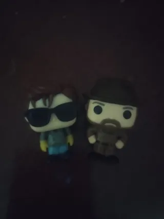 Funkos Stranger Things ( 2€ los dos funkos)