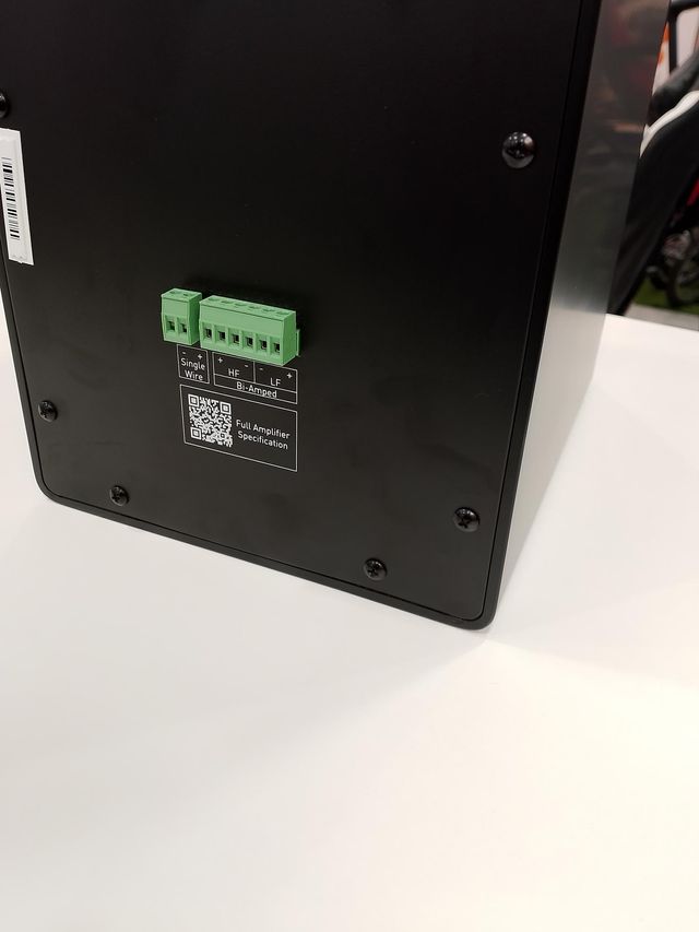 MONITOR DE ESTUDIO KALI SM-5-C 3 VIAS A ESTRENAR