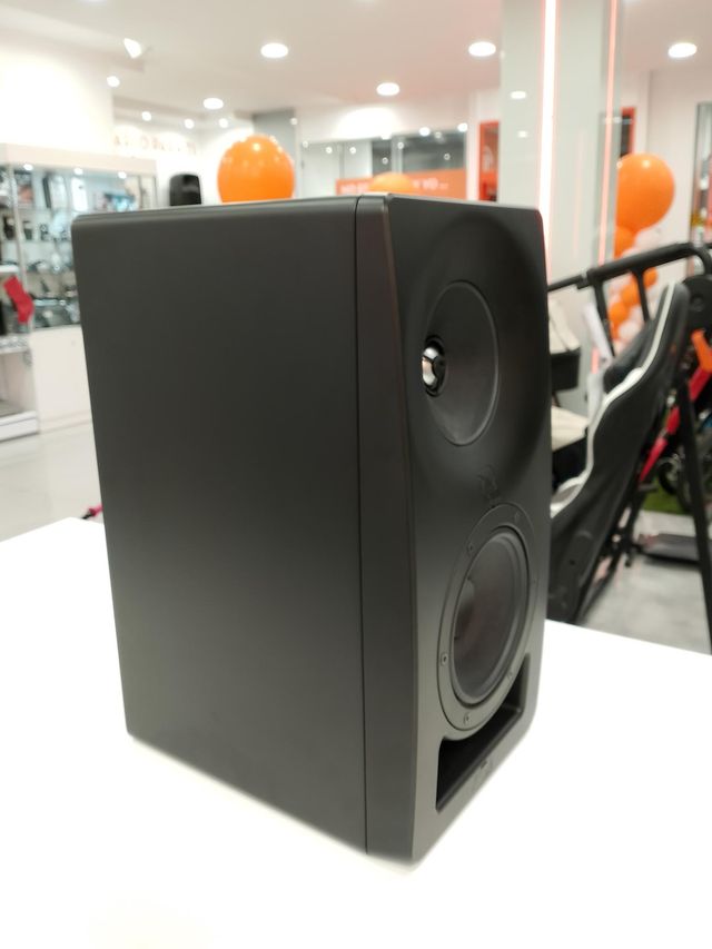 MONITOR DE ESTUDIO KALI SM-5-C 3 VIAS A ESTRENAR