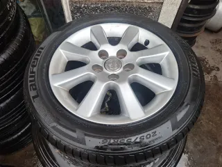 Toyota Corolla moderno - Rueda de repuesto