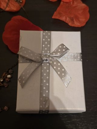 Collar vintage farfalle