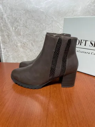 Stivaletti Soft Space marrone donna tg 37 nuovi