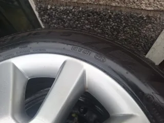 Toyota Corolla moderno - Rueda de repuesto