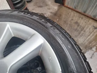 Toyota Corolla moderno - Rueda de repuesto