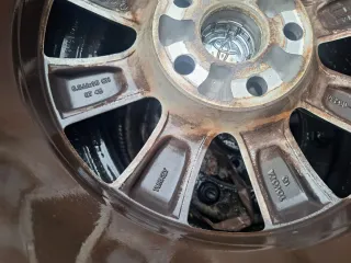 Toyota Corolla moderno - Rueda de repuesto