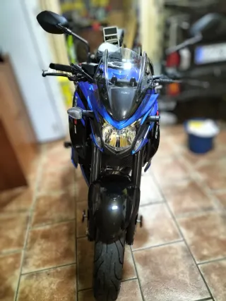 Suzuki GSXS 750