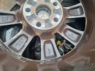 Toyota Corolla moderno - Rueda de repuesto