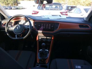 SIN ENTRADA! Volkswagen T-Roc