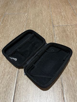 Nintendo DS con funda y juego Brain Training