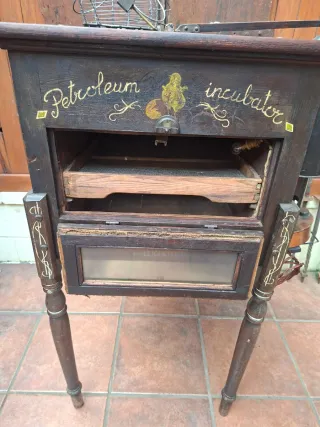 Antigua incubadora petroleo