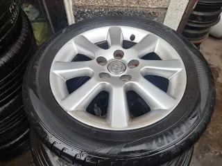 Toyota Corolla moderno - Rueda de repuesto