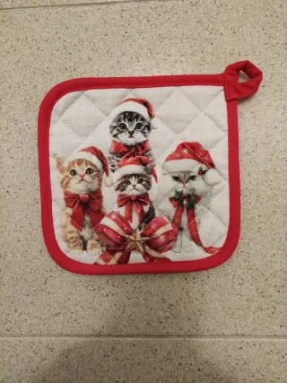 Presina natalizia con gattini e fiocco