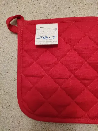 Presina natalizia con gattini e fiocco