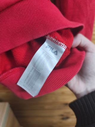 Sudadera Fila Color Rojo, Blanco y Azul Talla M.