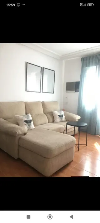 Sofá chesterfield beige 80€