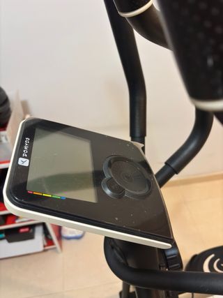 Elíptica negra y blanca