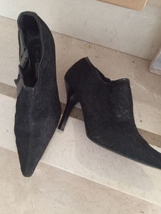 Botines de encaje negro