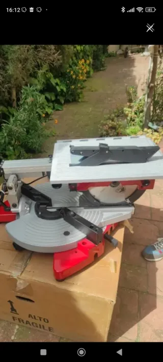 Ingletadora 1600w con mesa corredera